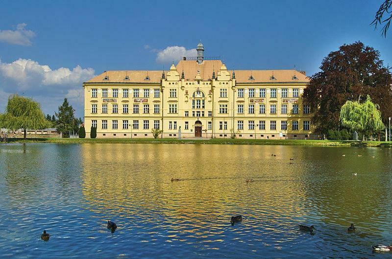 Apartman Za-Ka 1 Ubytovani Litovel Cervenka Екстер'єр фото
